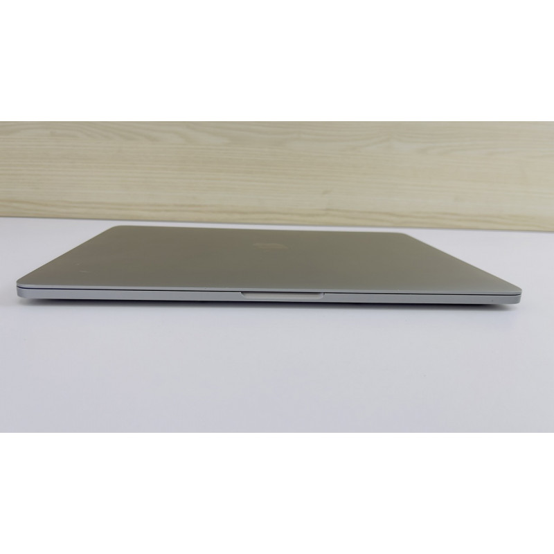 MacBook Pro 13 2017 Space  i7 2.5ghz 16/512